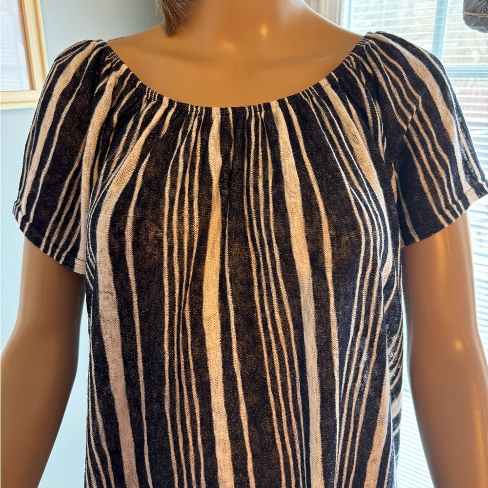 W5 Shirt SZ MED NWOT - Picture 3 of 4